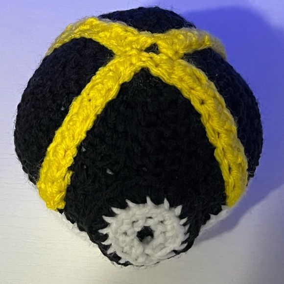 Handmade Crocheted Pokemon Ultra Ball Stuffed Toy Decoration - Picture 3 of 4